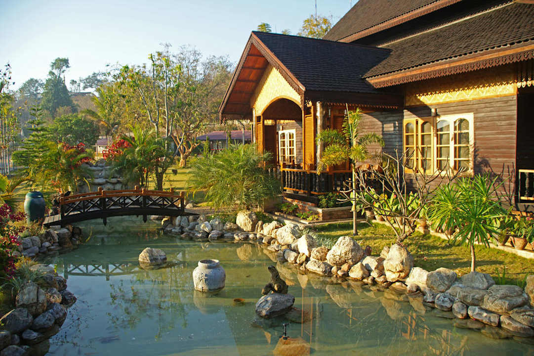 Eingang Hupin Inle Khaung Daing Village Resort