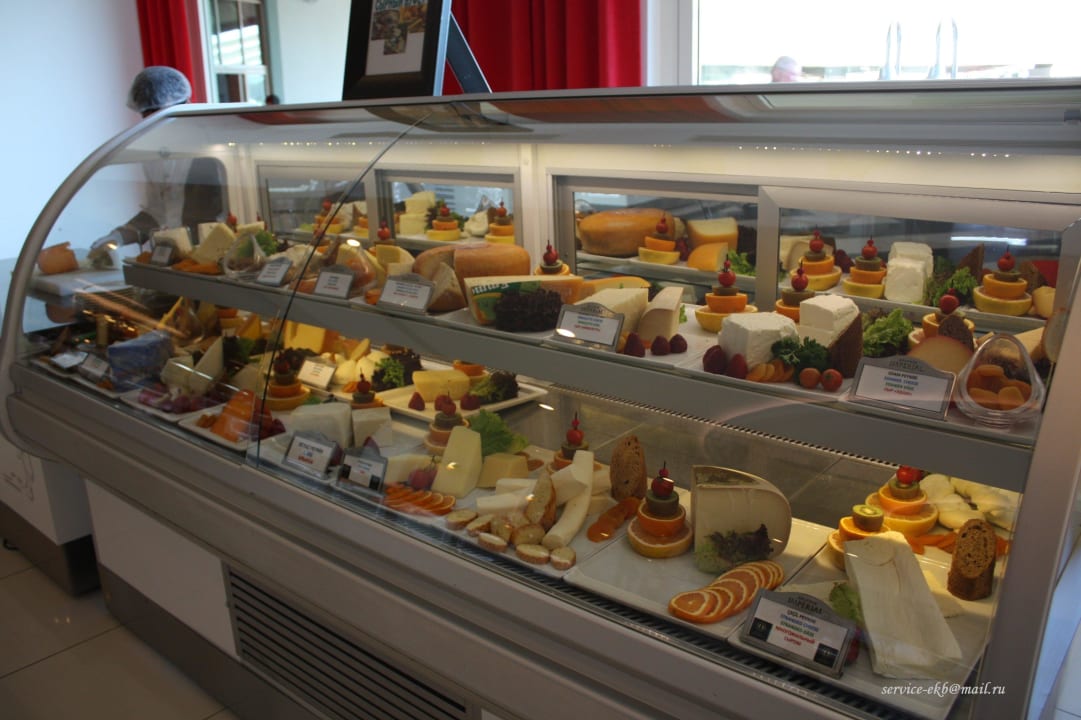 Ресторан Густо Hotel Delphin Imperial