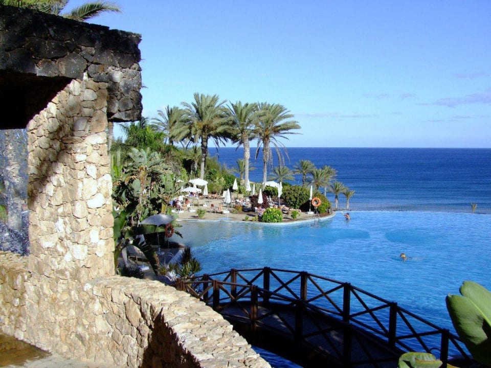 Der Poolbereich vom Hotel R2 Rio Calma Hotel & Spa & Conference