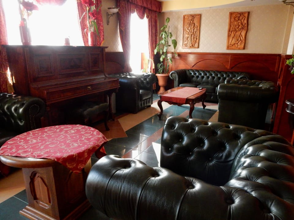 Lobby Hotel Mazurski Dworek