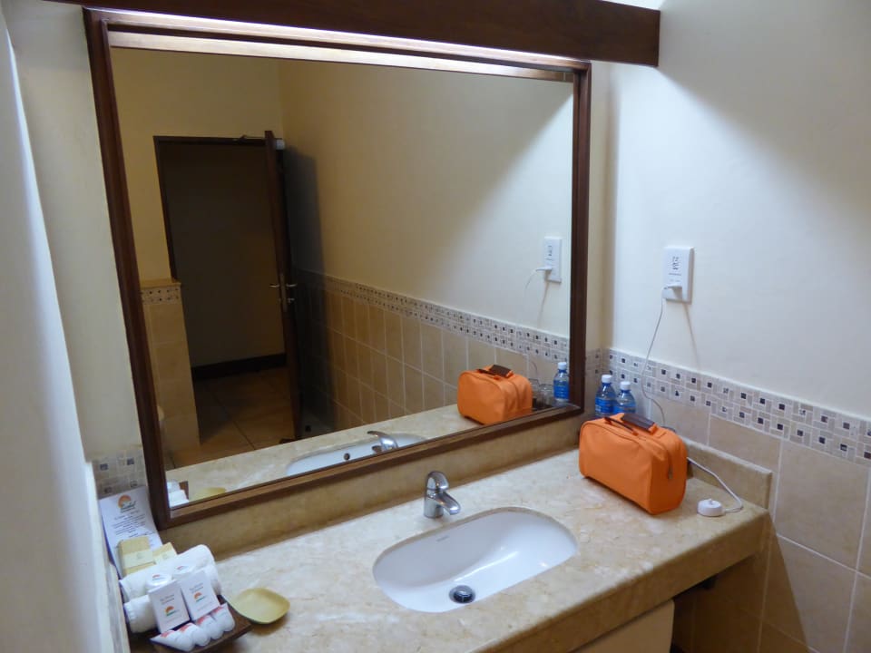 Zimmer Baobab Beach Resort & Spa