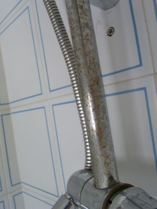 Verrostete Dusche Aparthotel Costa Mar