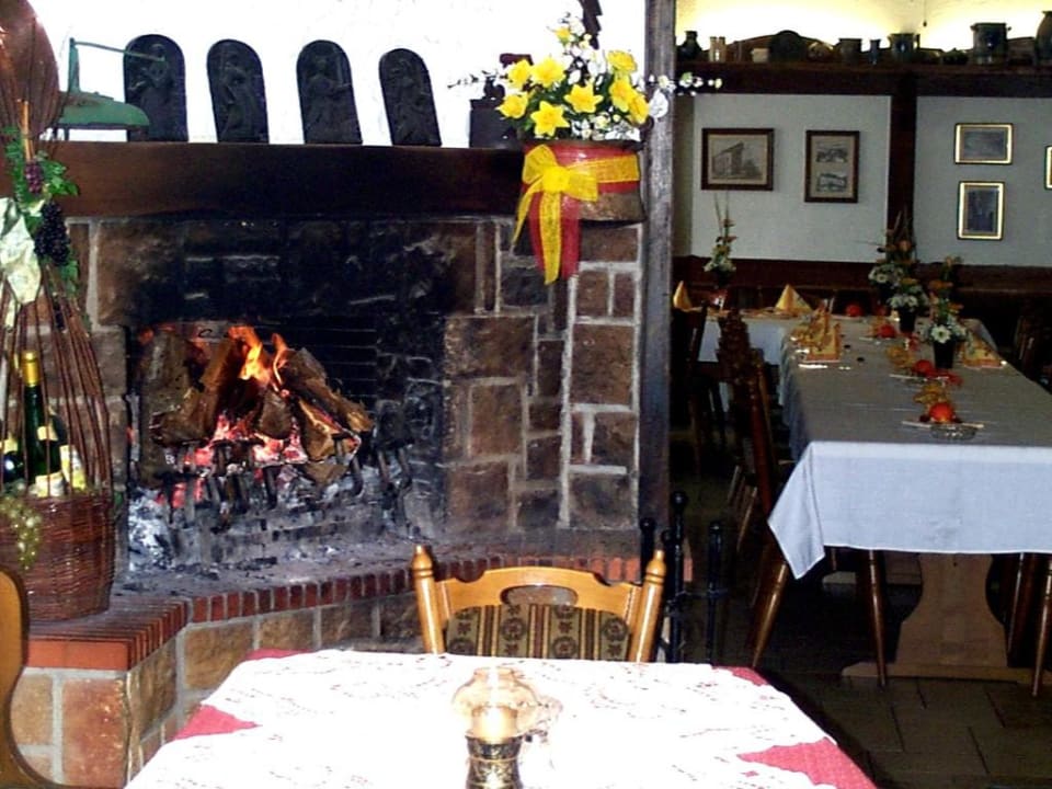 Kamin Weinhaus Hotel zum Josefshof