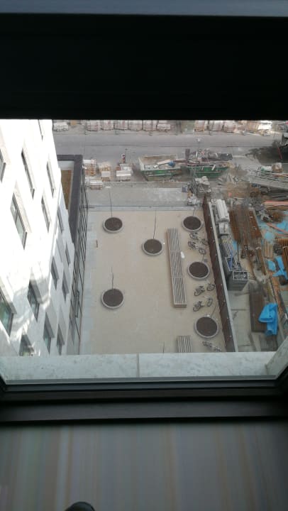 Ausblick MEININGER Hotel Berlin East Side Gallery