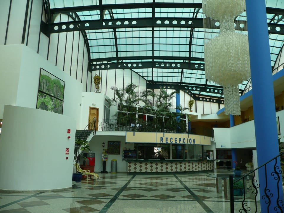 Lobby Club Hotel Drago Park