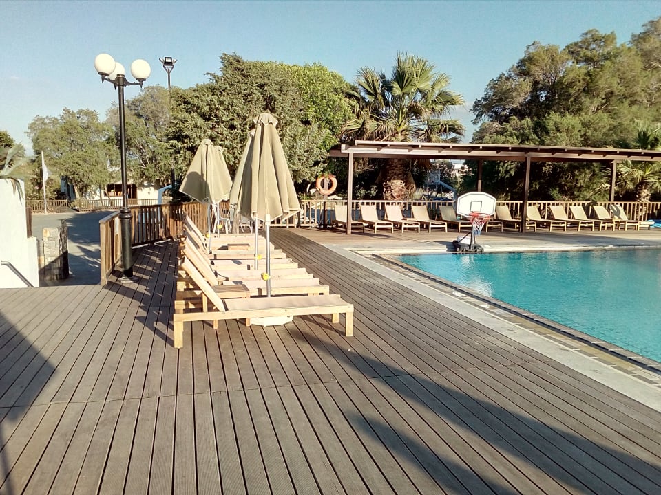 Pool Apollonia Beach Resort & Spa
