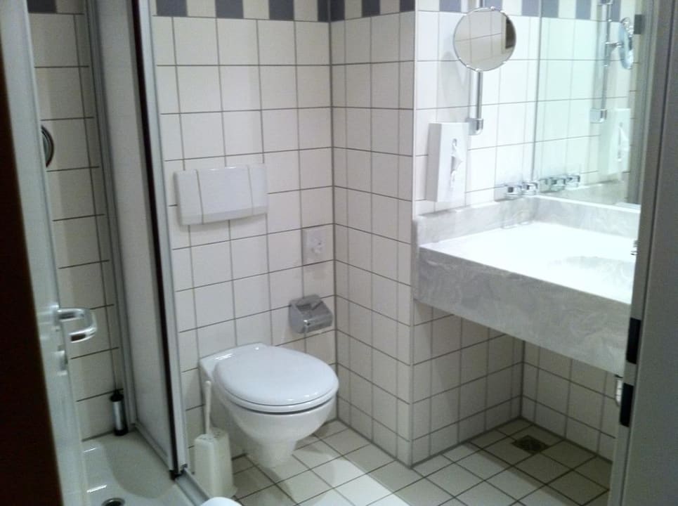 Das Bad - unspektakulär, aber ok Best Western Plaza Hotel Zwickau