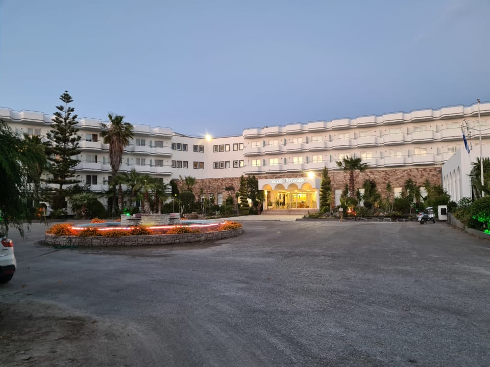 Außenansicht Irene Palace Beach Resort Club alltoura