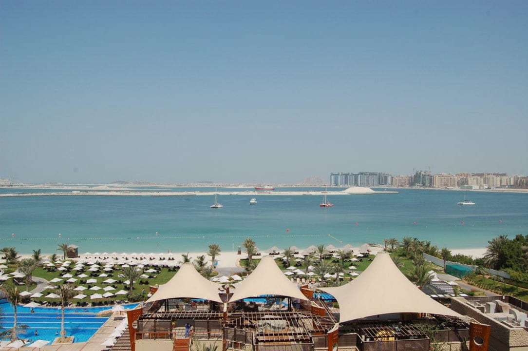 Ausblick vom Zimmerbalkon The Westin Dubai Mina Seyahi Beach Resort & Marina