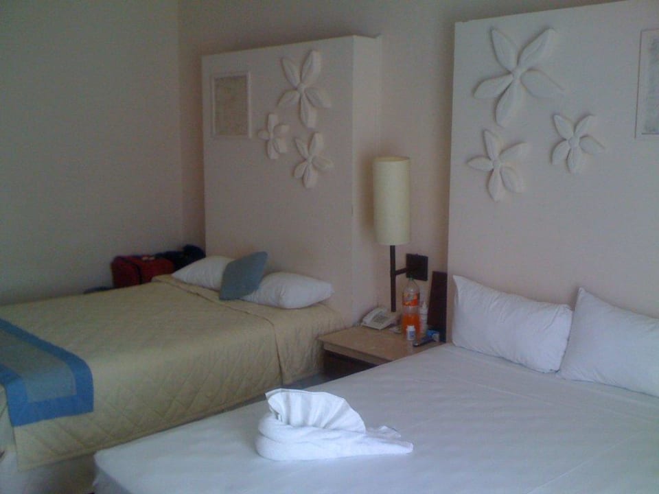 Sehr große Betten. Viva Maya by Wyndham - All Inclusive Resort