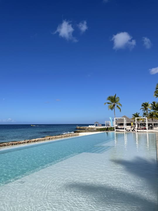 Pool Hotel Viva Dominicus Beach by Wyndham - All Inclusive Resort