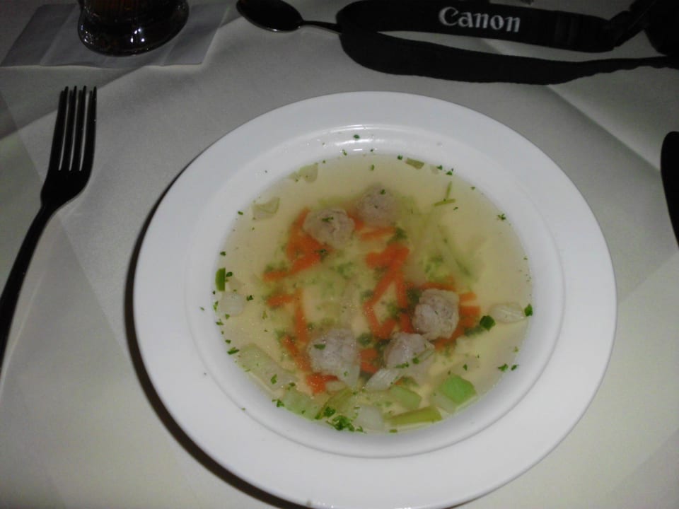 Vorspeise --> 1 Teller Normalbenzin Parkhotel Pretzsch