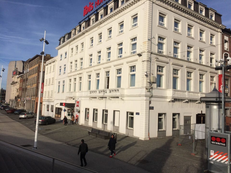 Hotel outside Hotel Ibis Charleroi Gare