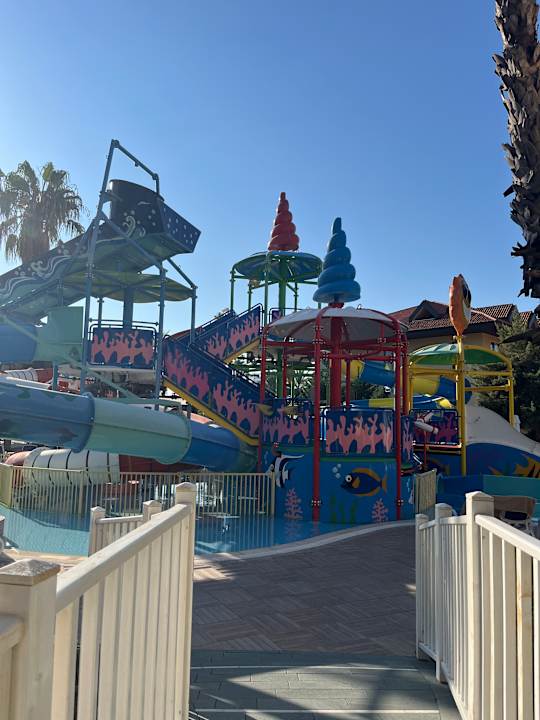 Pool Club Grand Aqua