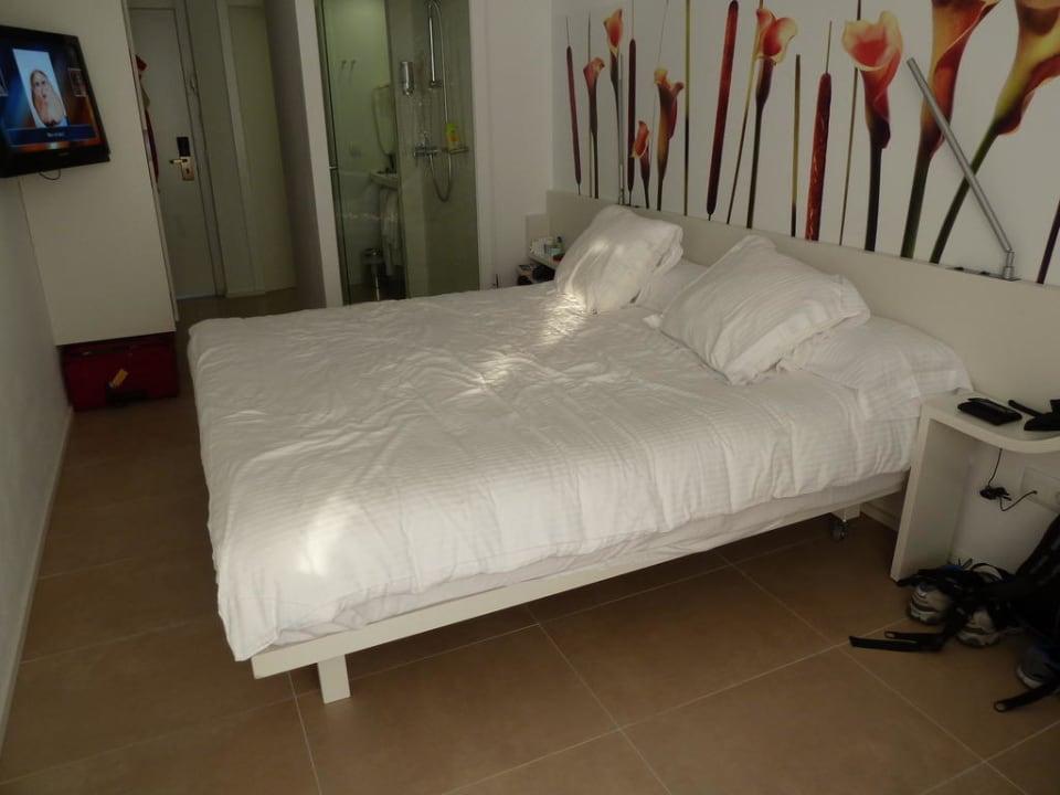 Bett Iberostar Waves Bahia de Palma