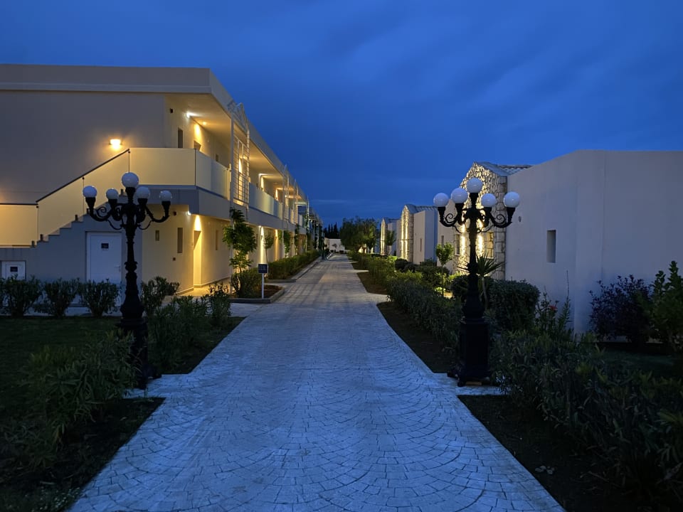 Außenansicht Sandy Villas Resort
