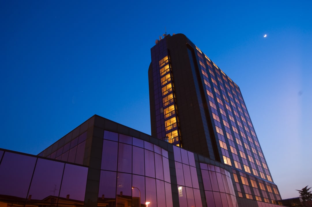 Außenansicht Montresor Hotel Tower