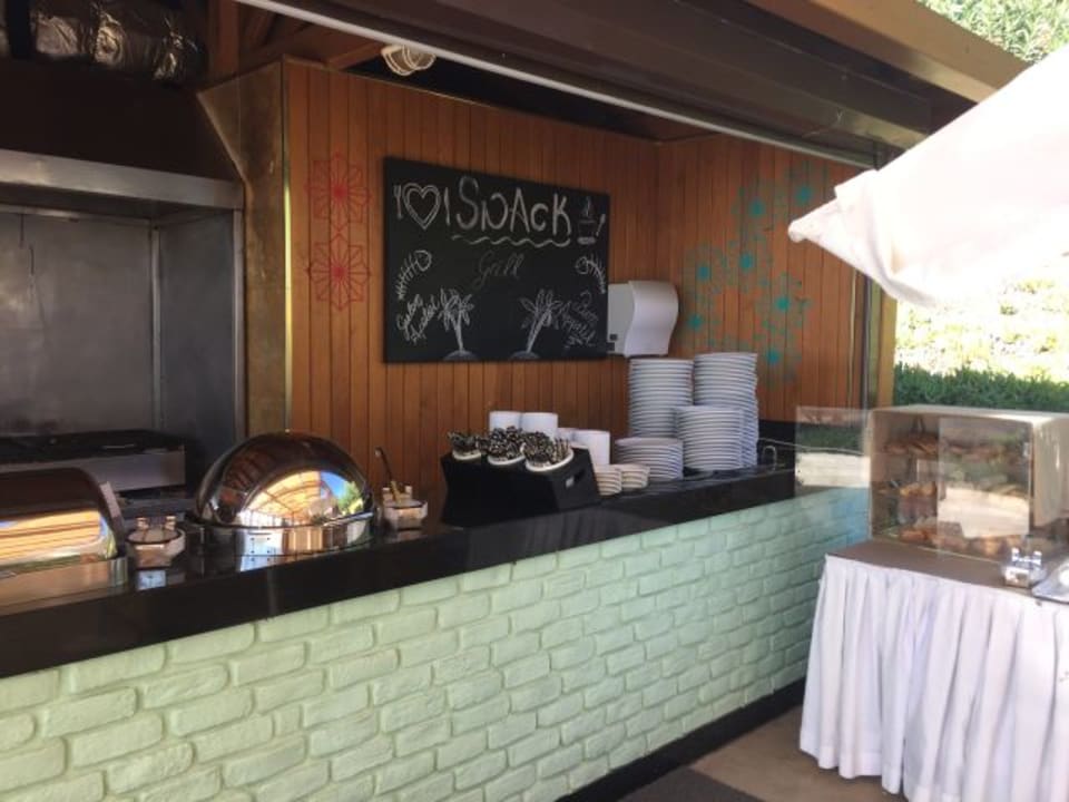 Strandbar Fame Residence Lara & Spa