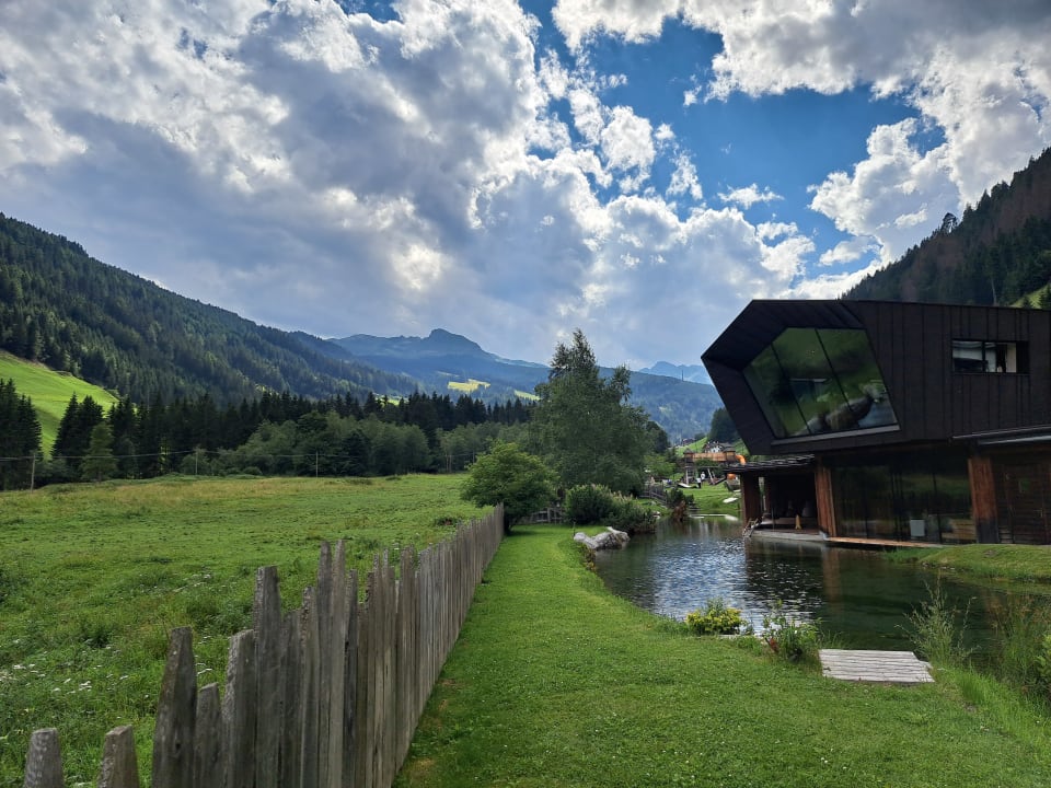 Gartenanlage Alphotel Tyrol