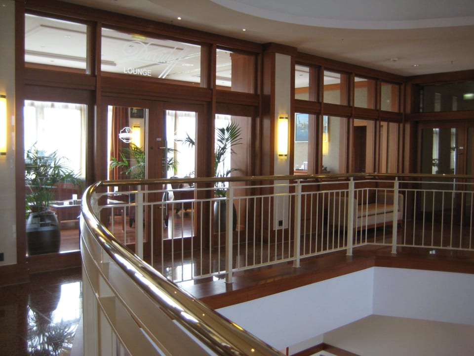 Blick auf die Davidoff Lounge ATLANTIC Hotel Wilhelmshaven