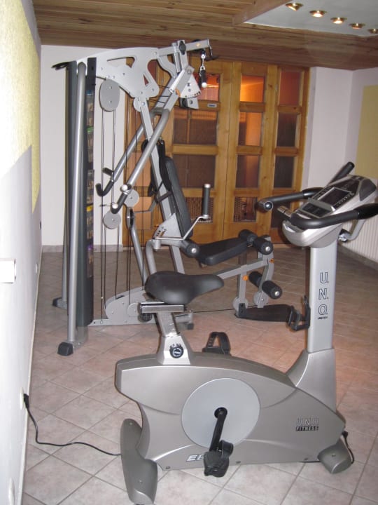 Zwei Fitnessgeräte  Familotel Der Böhmerwald - Euer Familienhotel im Bayerischen Wald