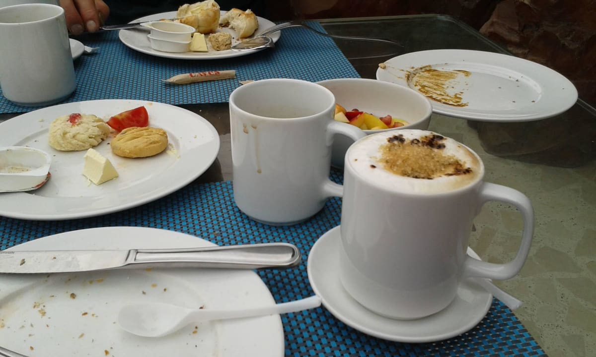 Frühstück mit Cappuccino. Danke dem Team  Hotel Caves Beach Resort (Adults Only)