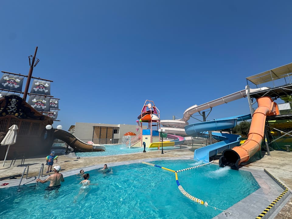 Pool HARPIN Georgioupolis Suites & Aqua Park