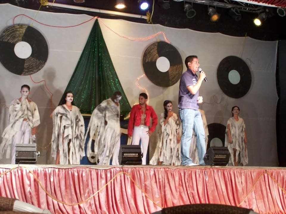 Program Memories Caribe Beach Resort