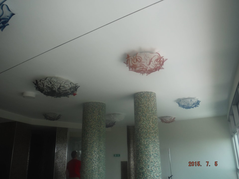 7. Stock Laguna Park Hotel
