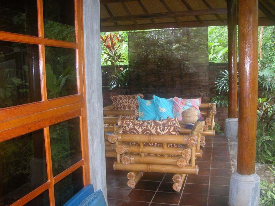 Varanda vom leinen Cottage Saraswati Holiday House