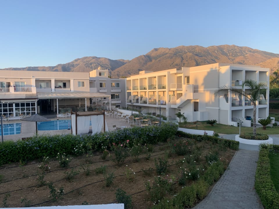 Gartenanlage Delfina Tropic Beach