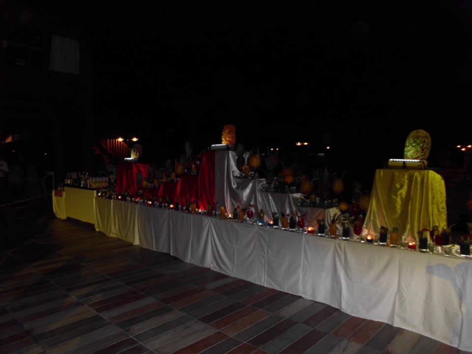 Cocktails am Abend Port Nature Luxury Resort & Spa