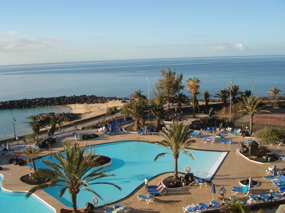 Pool- und Meerblick  Hotel Grand Teguise Playa