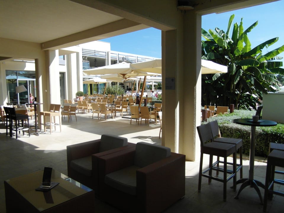 Aussenplätze der Lobby-Bar Valamar Parentino Hotel