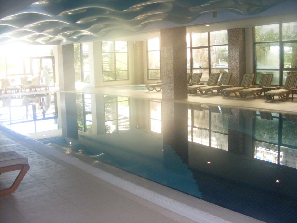Innen Pool Aydinbey Kings Palace & Spa