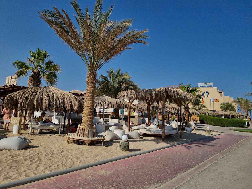 Außenansicht The Breakers Diving & Surfing Lodge