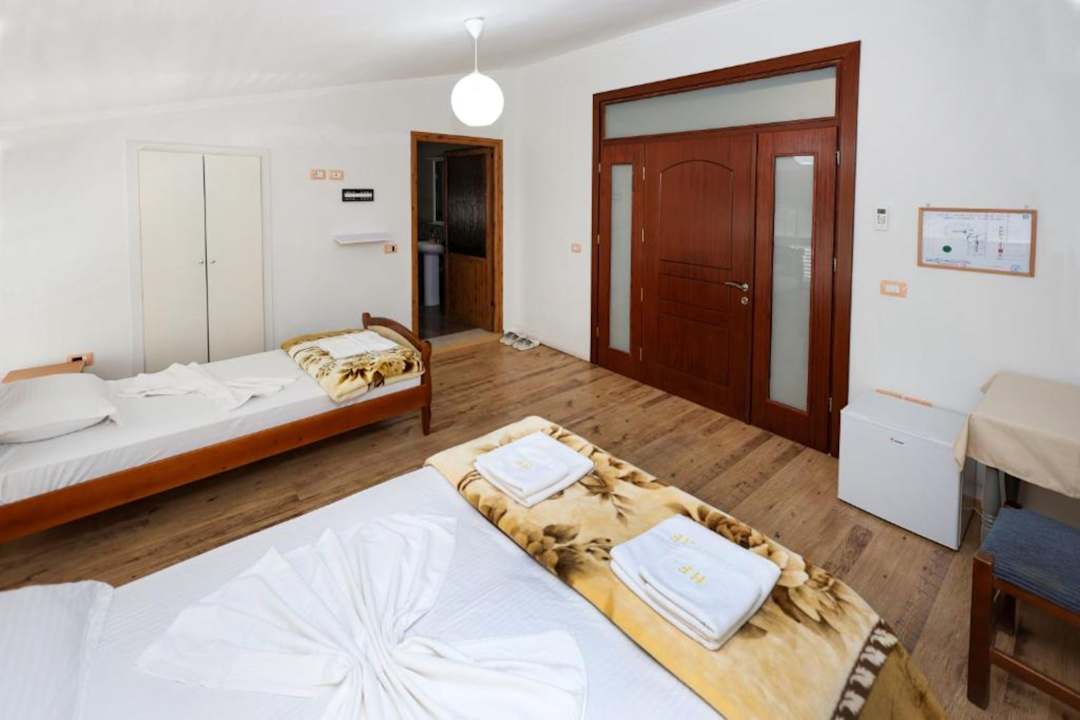 Zimmer Hotel Familja