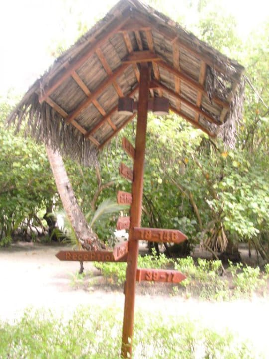 Wegweiser Filitheyo Island Resort