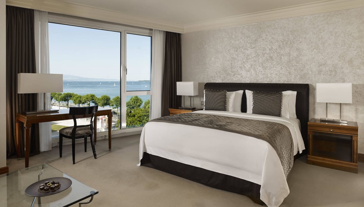 Business Corner Suite Lake VIew Hotel President Wilson