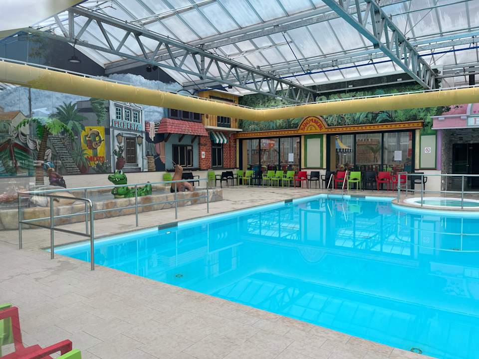 Pool Oostappen Vakantiepark Blauwe Meer