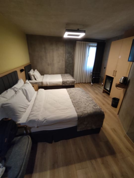 Zimmer Red Stone Hotel