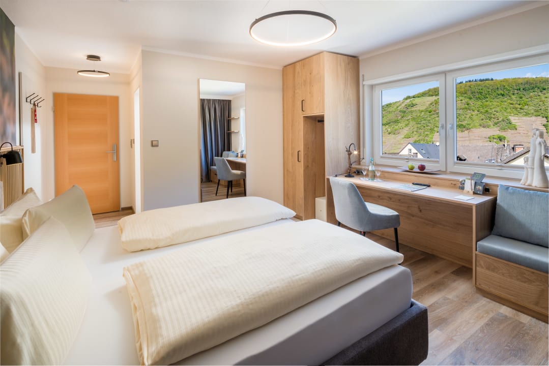 Zimmer Weinhotel Sonnenschein