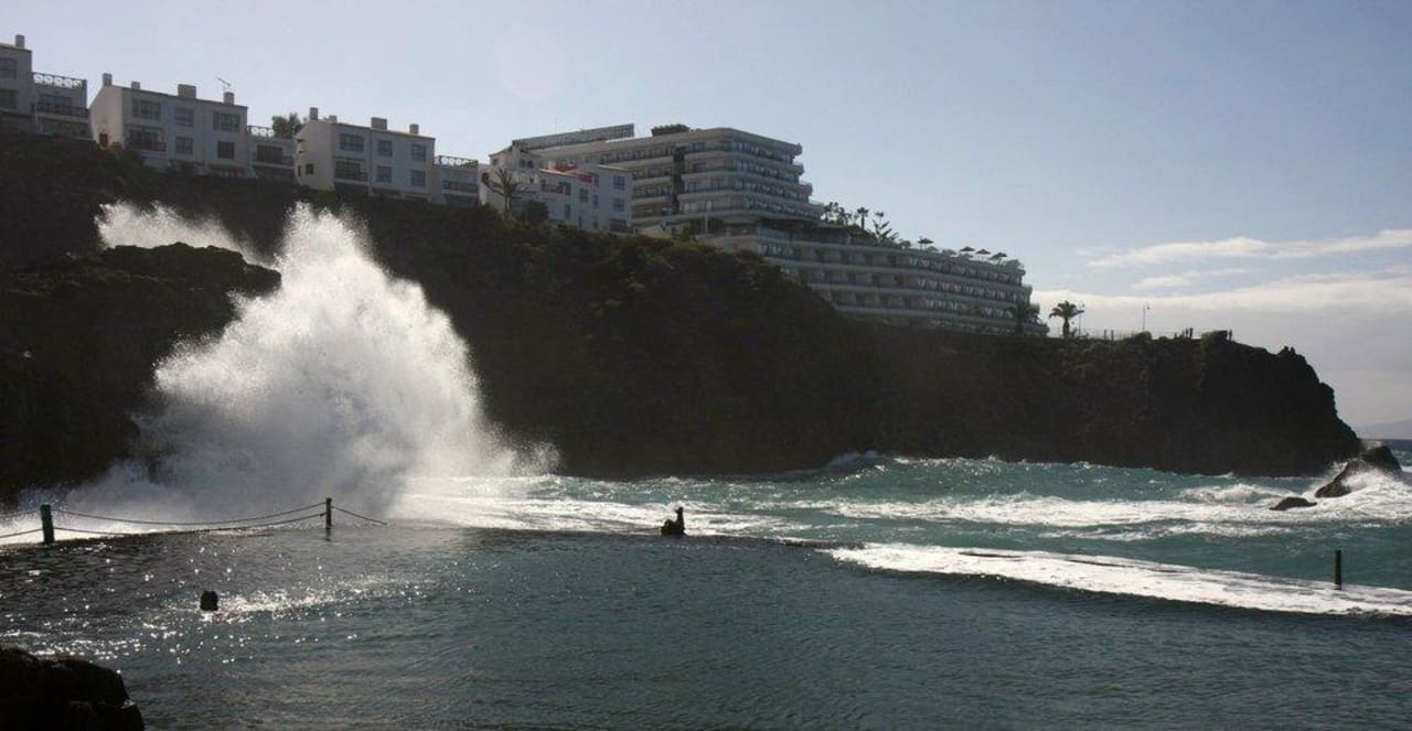 Blick auf das Hotel vom Natural Pool Barceló Santiago - Adults Only