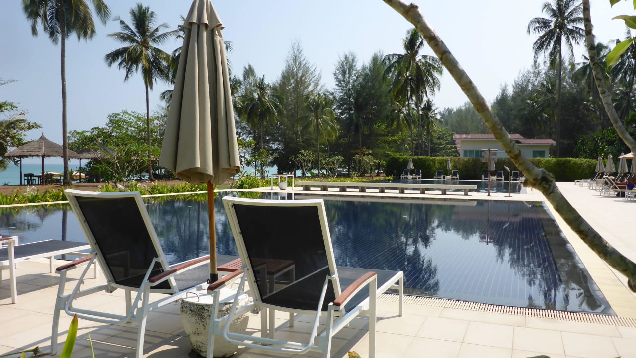 Fast Infinity Pool Kantary Beach Hotel - KHAO LAK