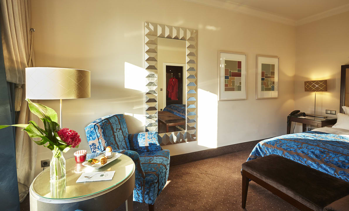 Zimmer Bernstein Villa Kastania