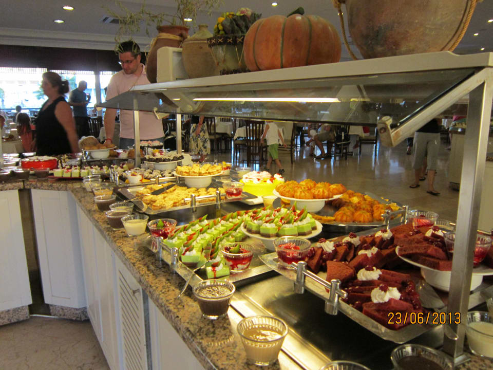 Wer nicht satt wird, ist zu faul zum essen Hotel Royal Garden Beach