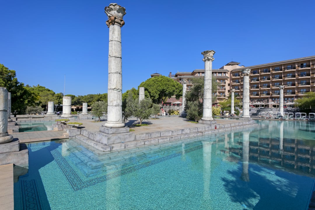 Pool Xanadu Resort Hotel