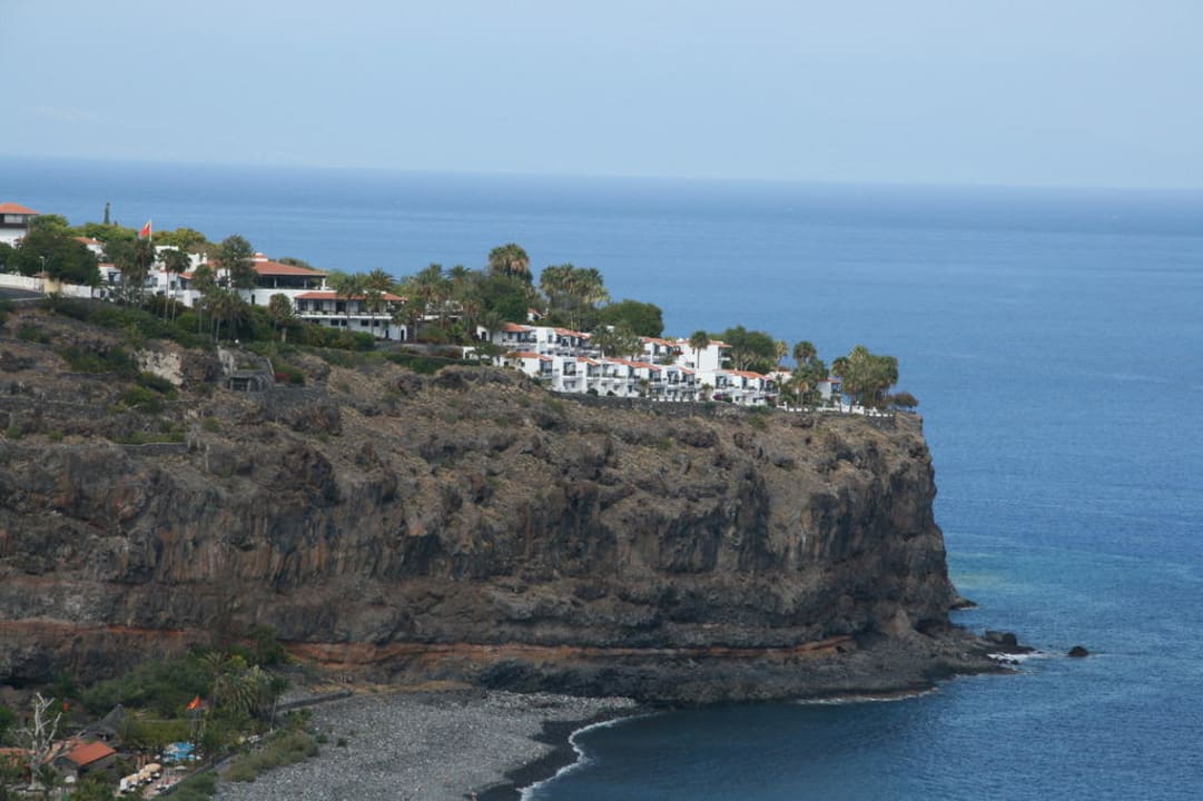 Hotellage auf einem Felsen Hotel Jardin Tecina