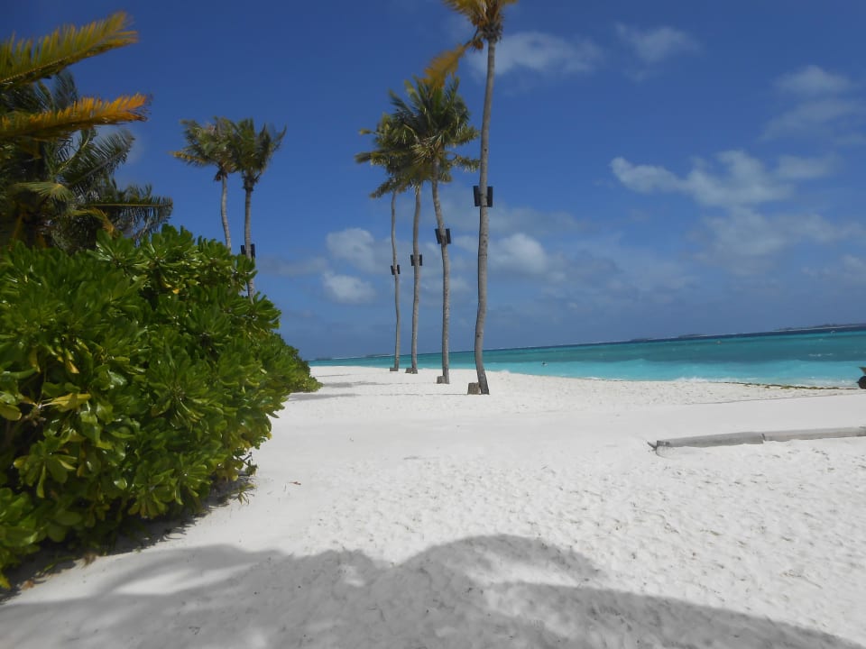 Strand Kuredu Island Resort & Spa
