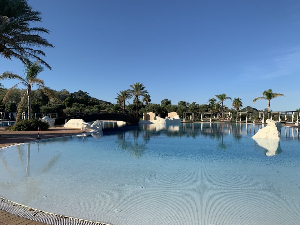 Pool Hotel Garden Beach Cala Sinzias